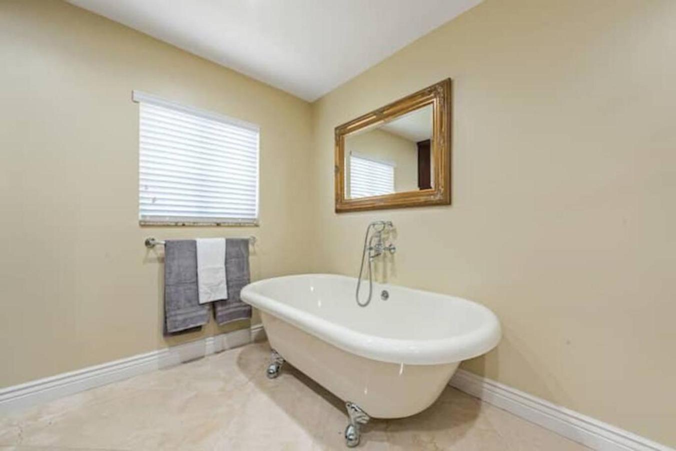 Home With Pool By Pmi Unit 263 Fort Lauderdale Extérieur photo